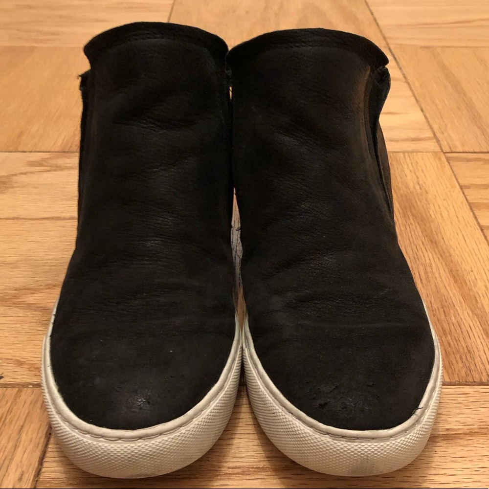Kenneth Cole sneakers